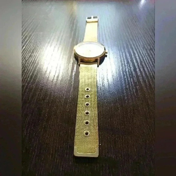 Simple rhinestone watch - Picture 3 of 6